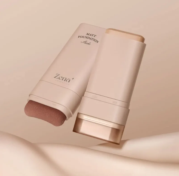 Maintaining a matte finish all day with Traceless Matte Foundation Repair Stick